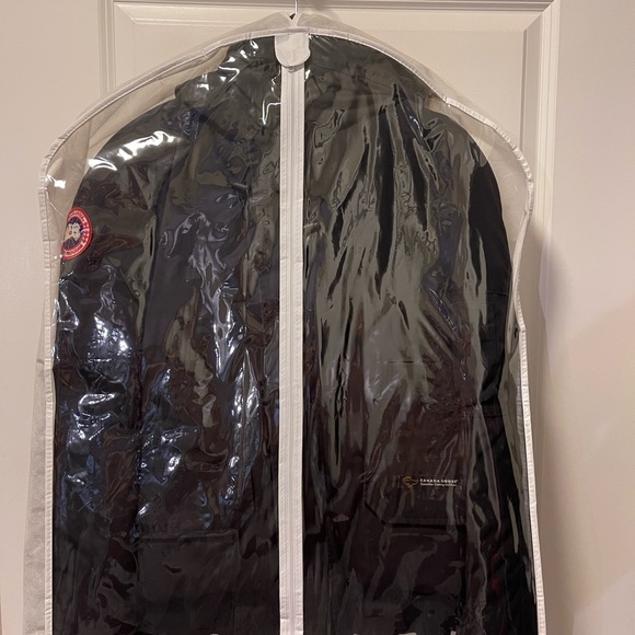 Men’s Canada Goose Chilliwack Bomber - Picture 11 of 15